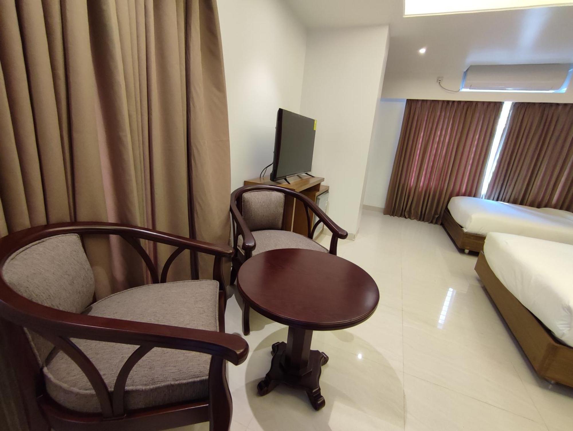 Hotel Holy Gate Sylhet Buitenkant foto