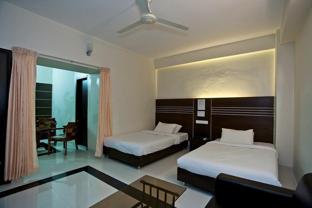 Hotel Holy Gate Sylhet Buitenkant foto