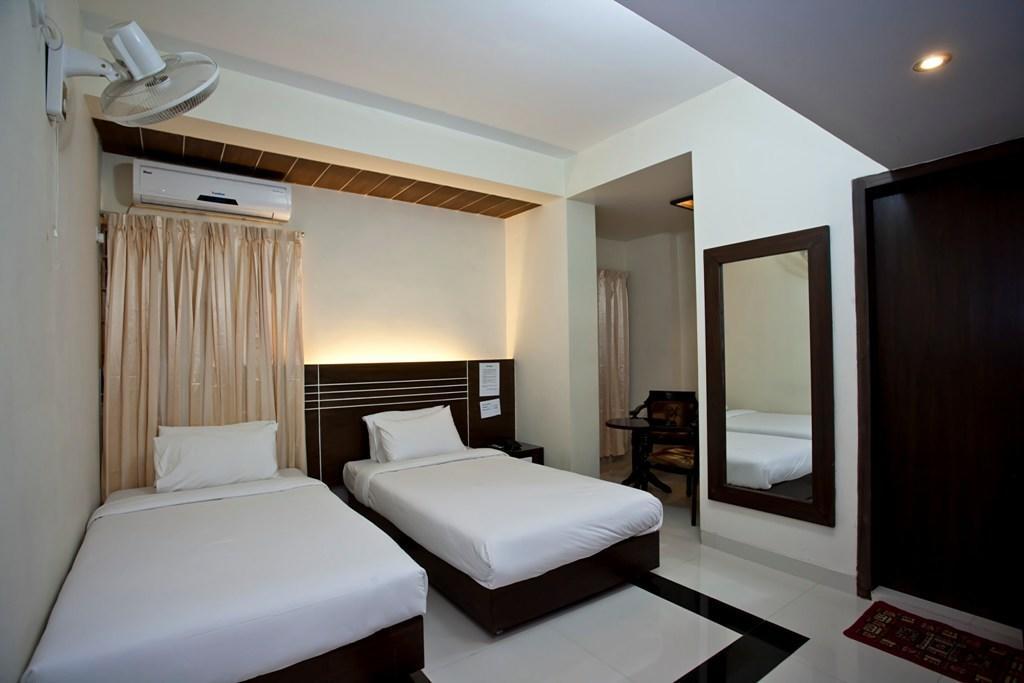 Hotel Holy Gate Sylhet Kamer foto
