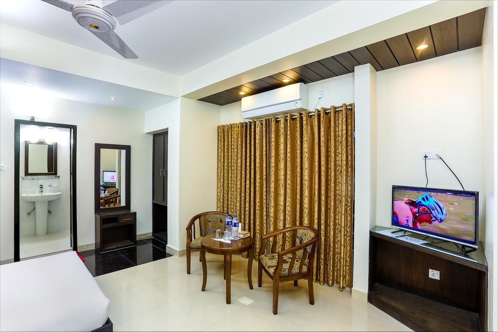 Hotel Holy Gate Sylhet Buitenkant foto