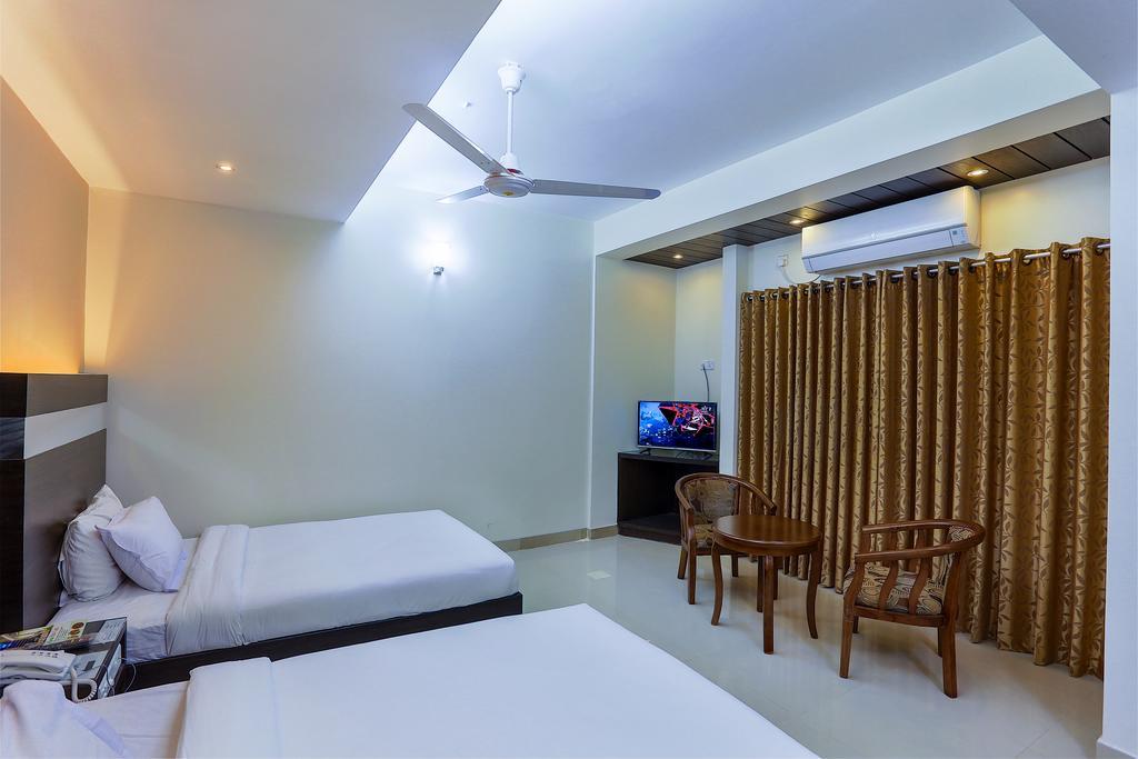 Hotel Holy Gate Sylhet Buitenkant foto